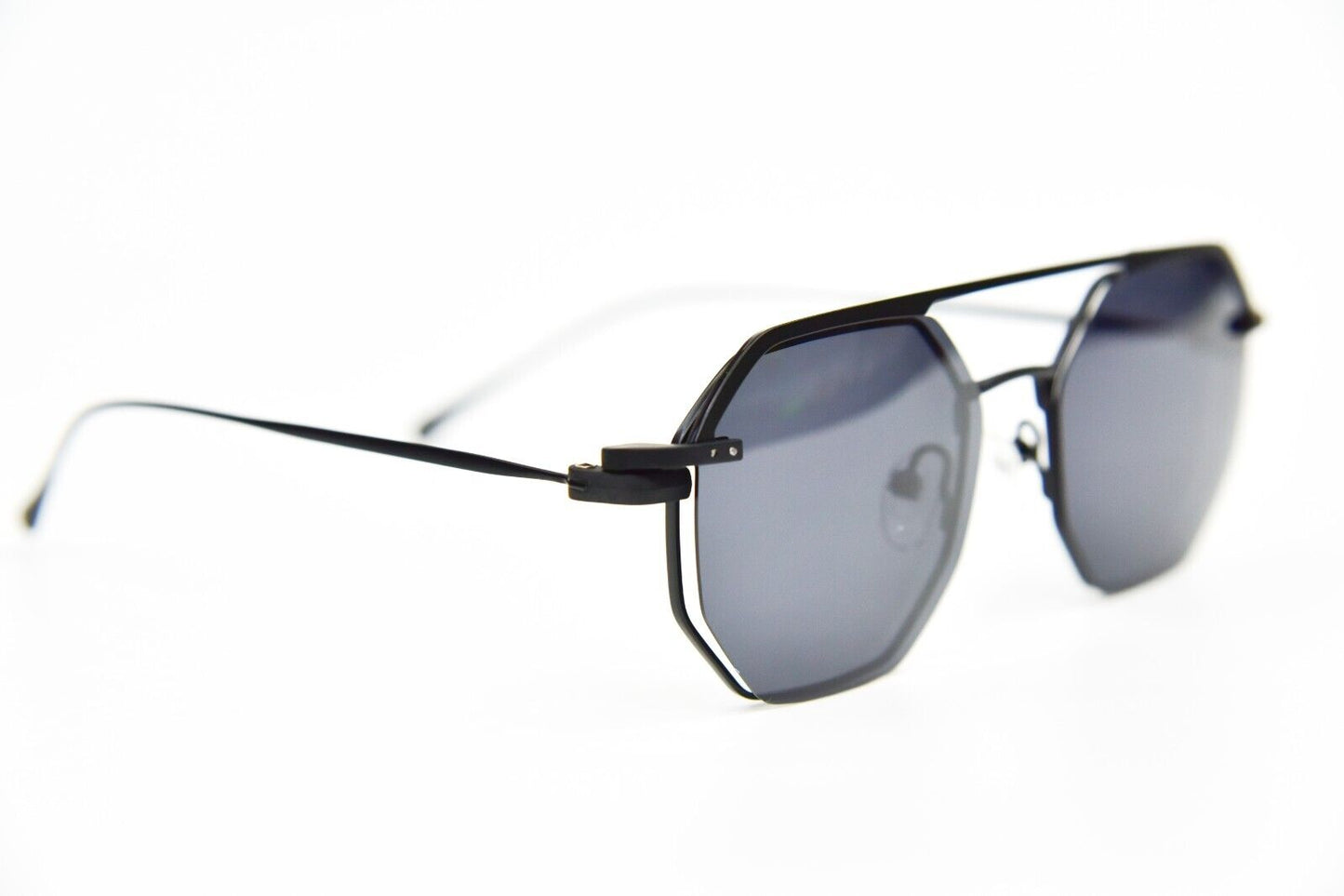 Pure Titanium Eyeglasses 2 in 1 with Magnetic Sunglasses UV400 in Black DC3044