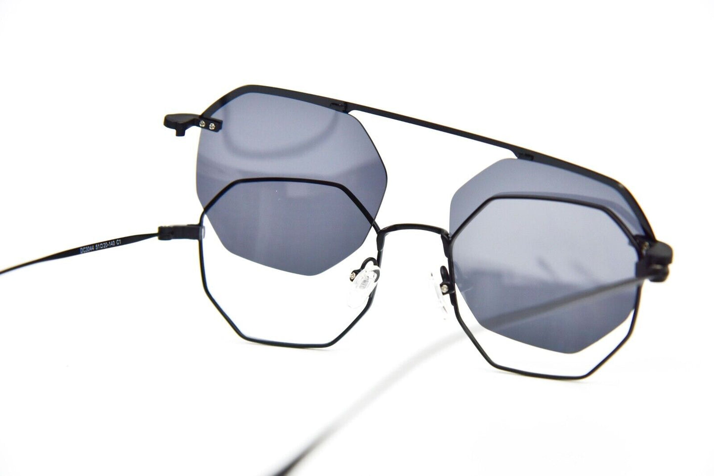 Pure Titanium Eyeglasses 2 in 1 with Magnetic Sunglasses UV400 in Black DC3044