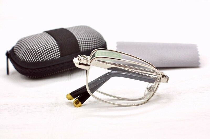 Metal Folding Reading Glasses, Silver frame Case & Cloth - Model RG8A