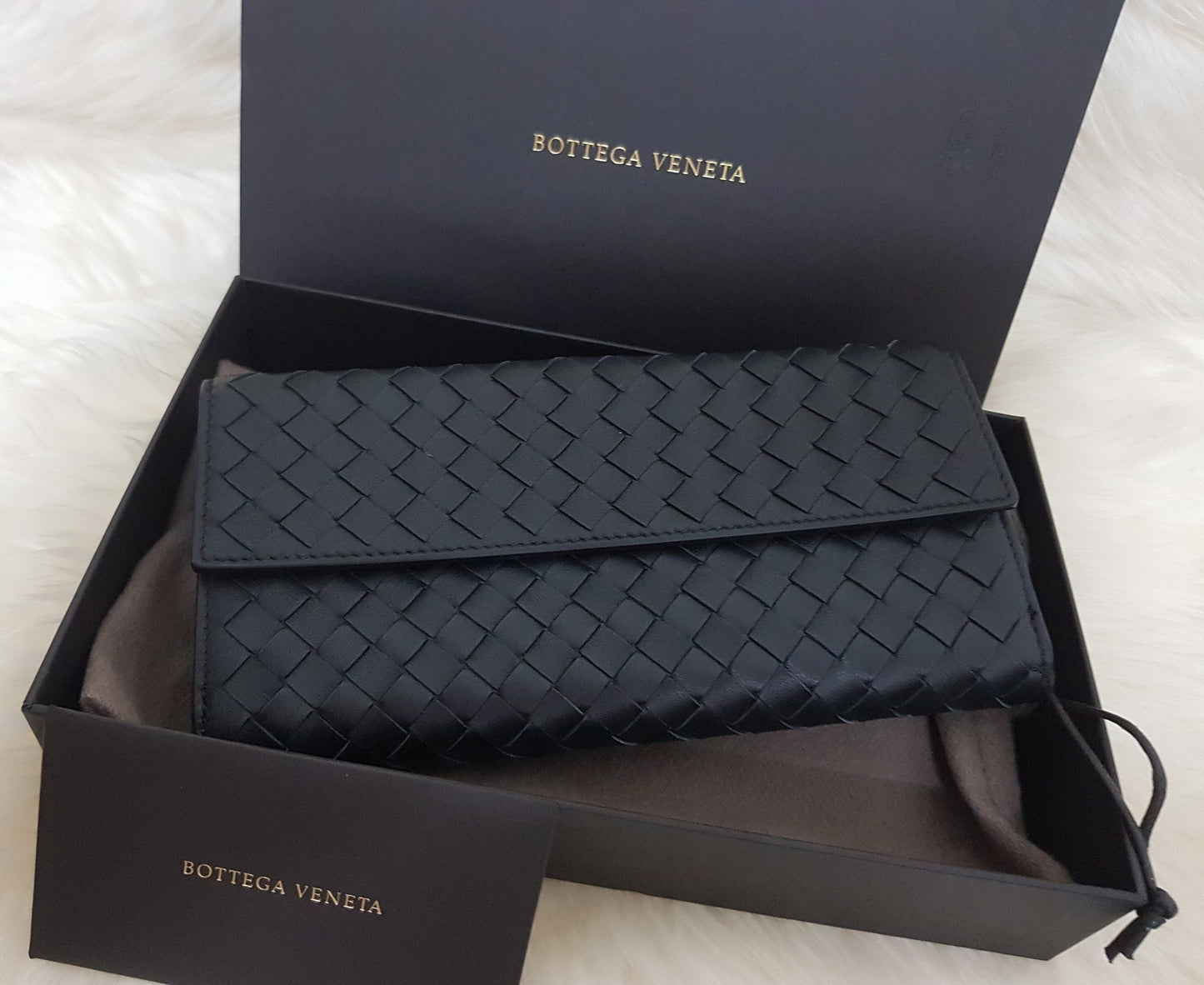 BOTTEGA VENETA Black Acetate Women's Polarised Sunglasses Signature Case BV0118S