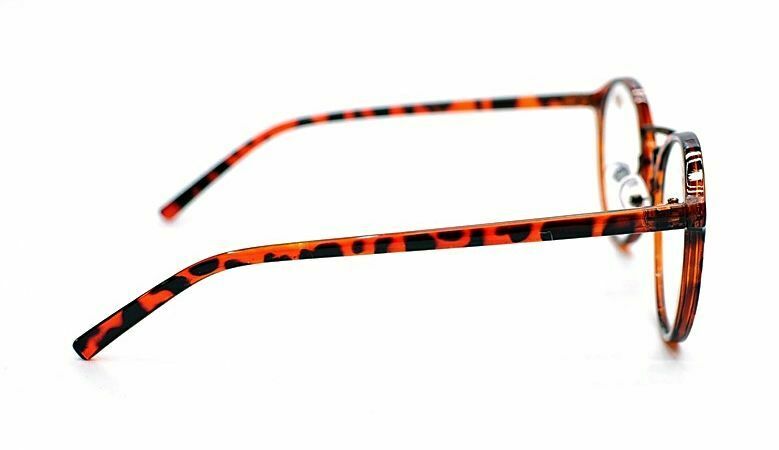 Retro Oval Reading Glasses Metal Hinges - Model RG53